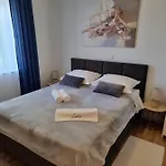 아파트 Lux *