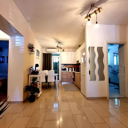 Apartment Lux