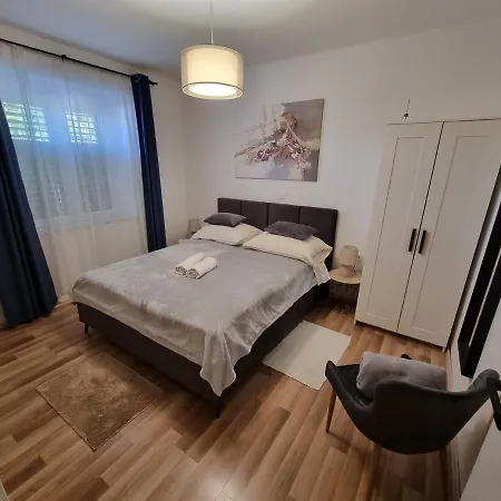 דירה Lux זאדאר