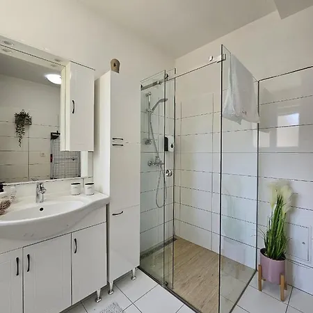 Apartment Lux *
